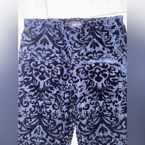fab'rik Navy Velvet burn out Patterned Pants with shorts Party Pants Medium EUC - Picture 2 of 5